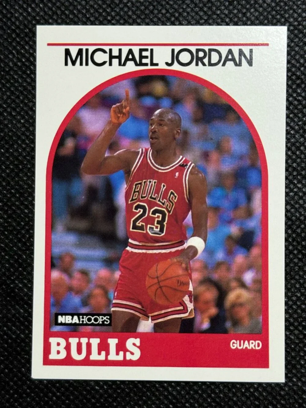 1989-90 NBA Hoops Basketball # 200 Michael Jordan Bulls HOF